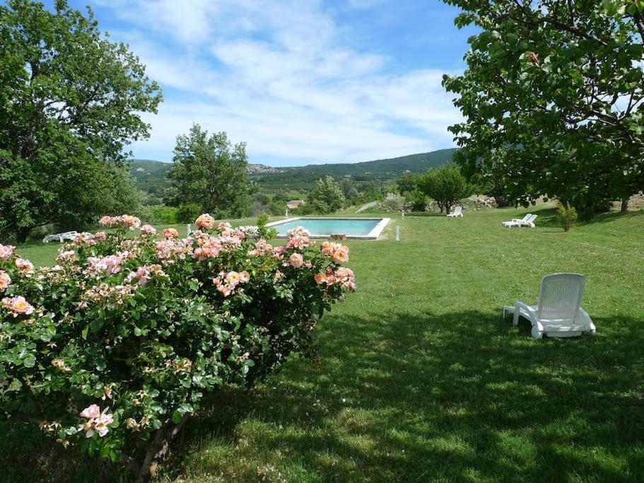 Le Lavoir Lacoste  Exterior photo